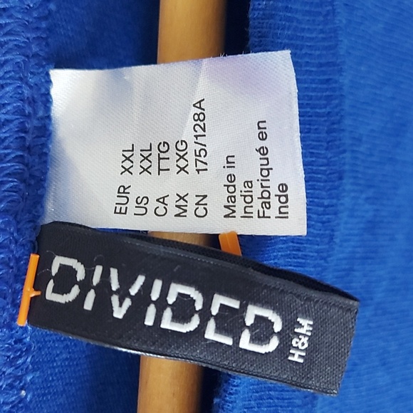 Cropped T-Shirt - Picture 3 of 4